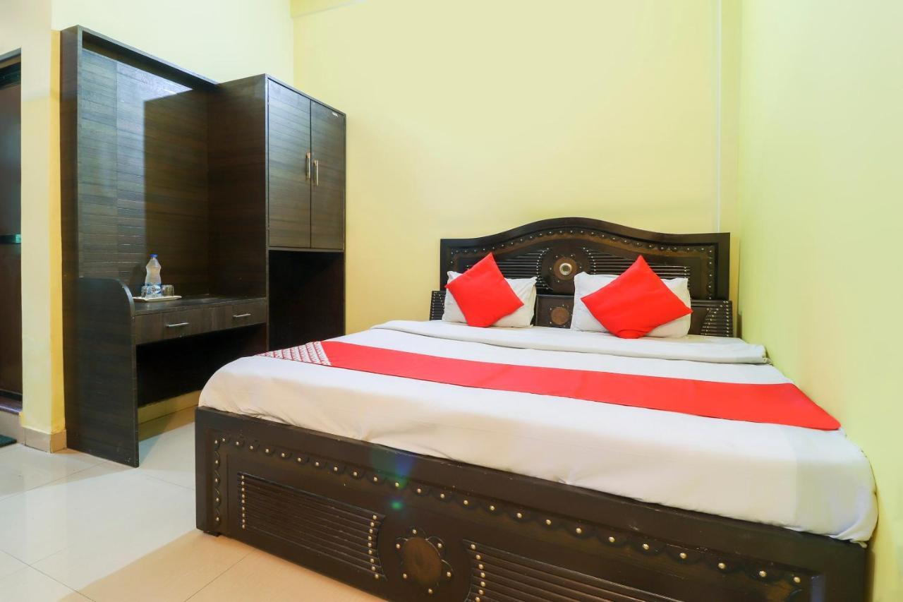Oyo Hotel Rajendra Khalilabad Zewnętrze zdjęcie