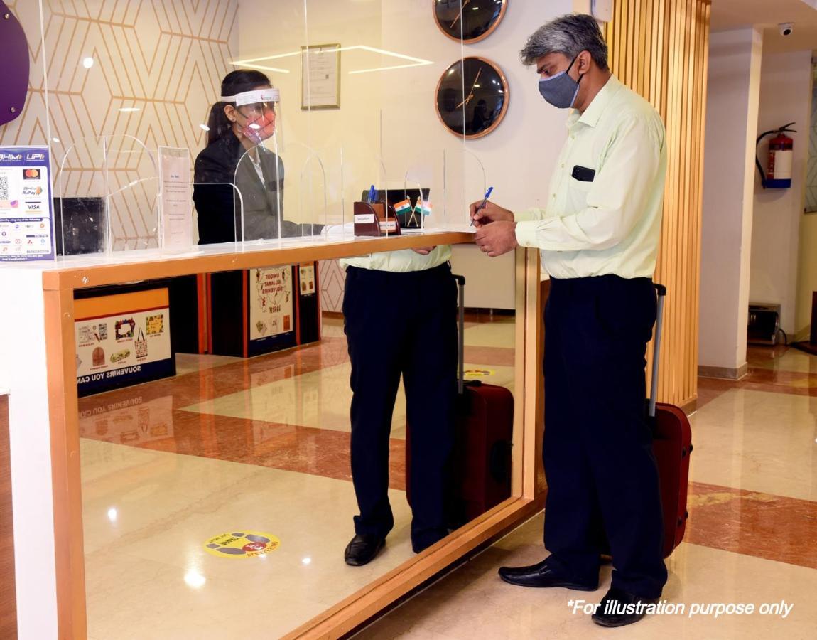 Oyo Hotel Rajendra Khalilabad Zewnętrze zdjęcie